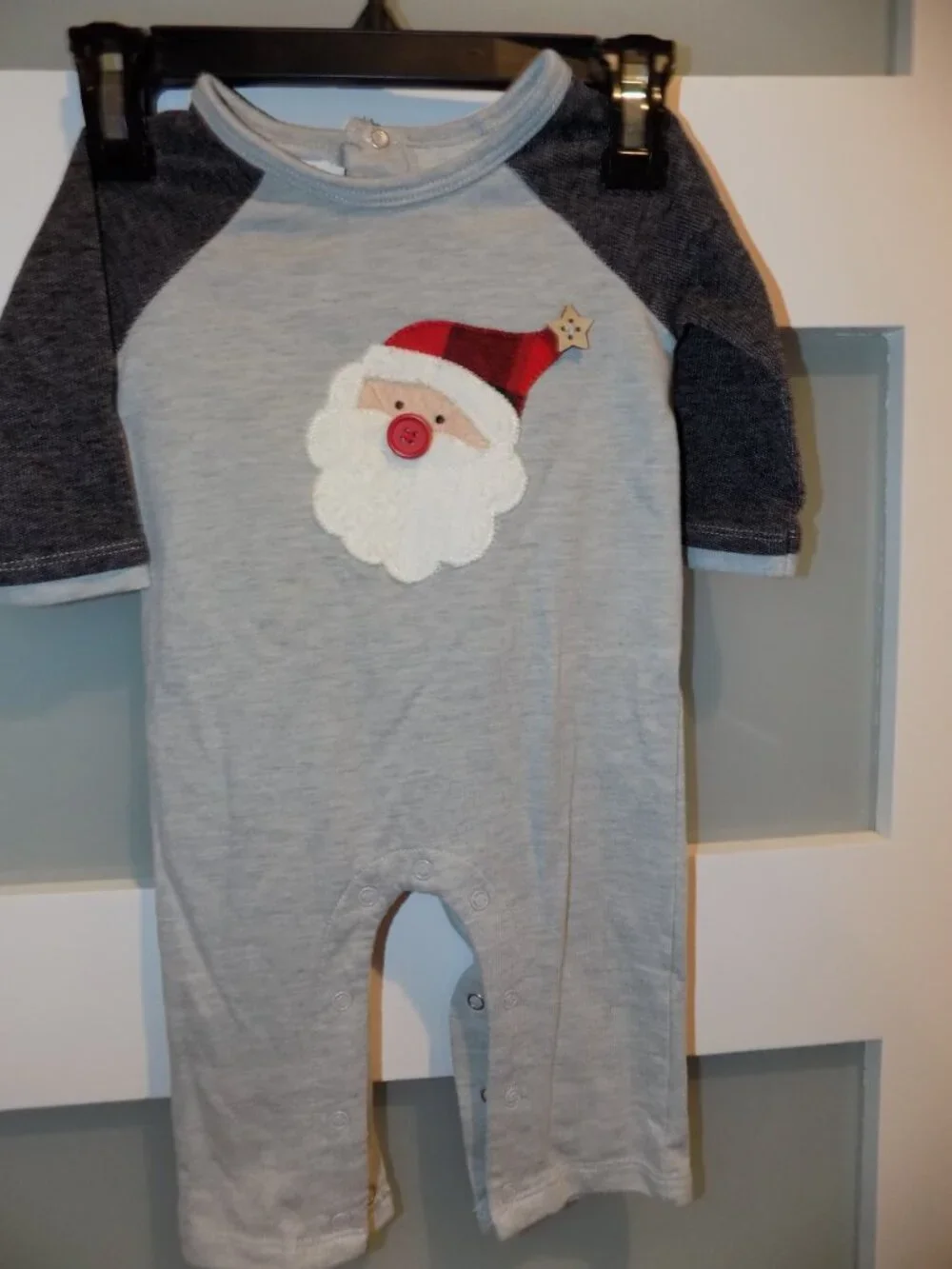Mud Pie Santa Face Appliqué Gray Romper Size 3/6 Months